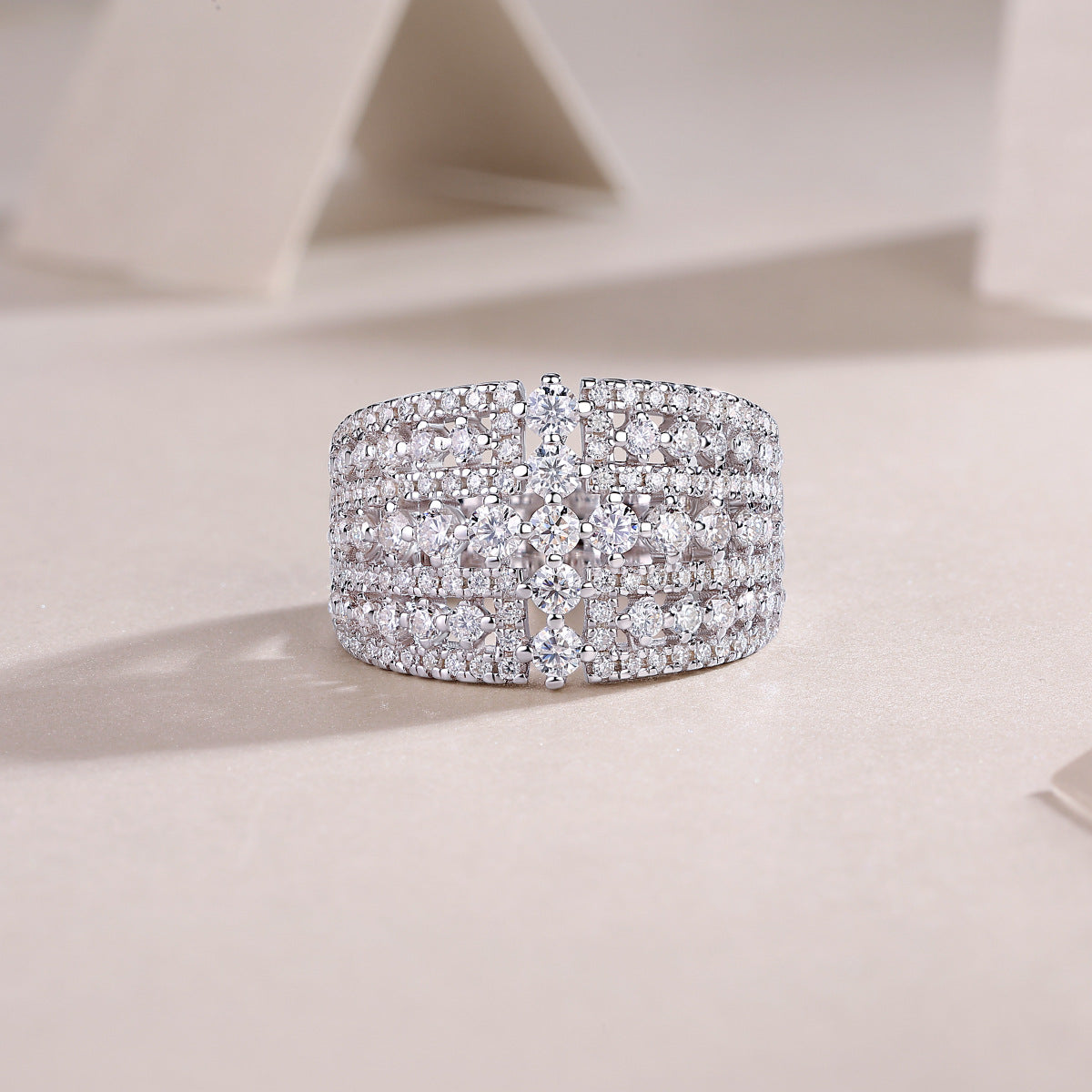 Luxury Moissanite 18K White Gold Plated Sterling Silver Band Shine of Diamond