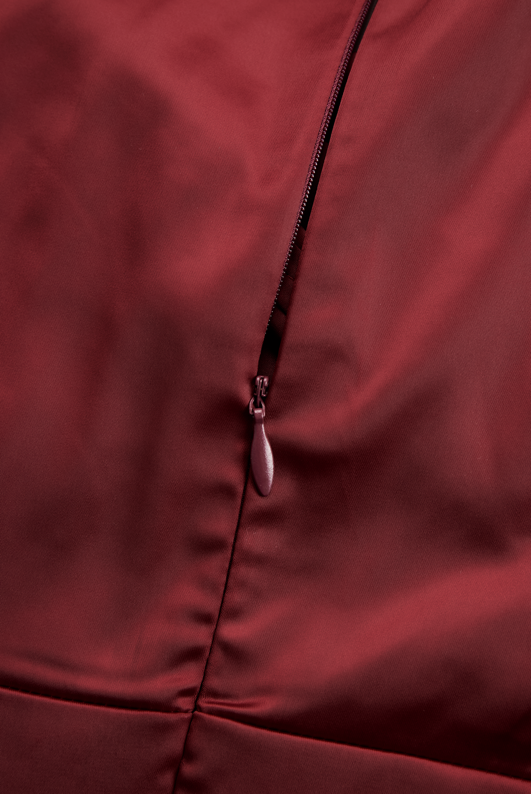 Vintage-Inspired Satin Midi Dress With Draped Collar HWT