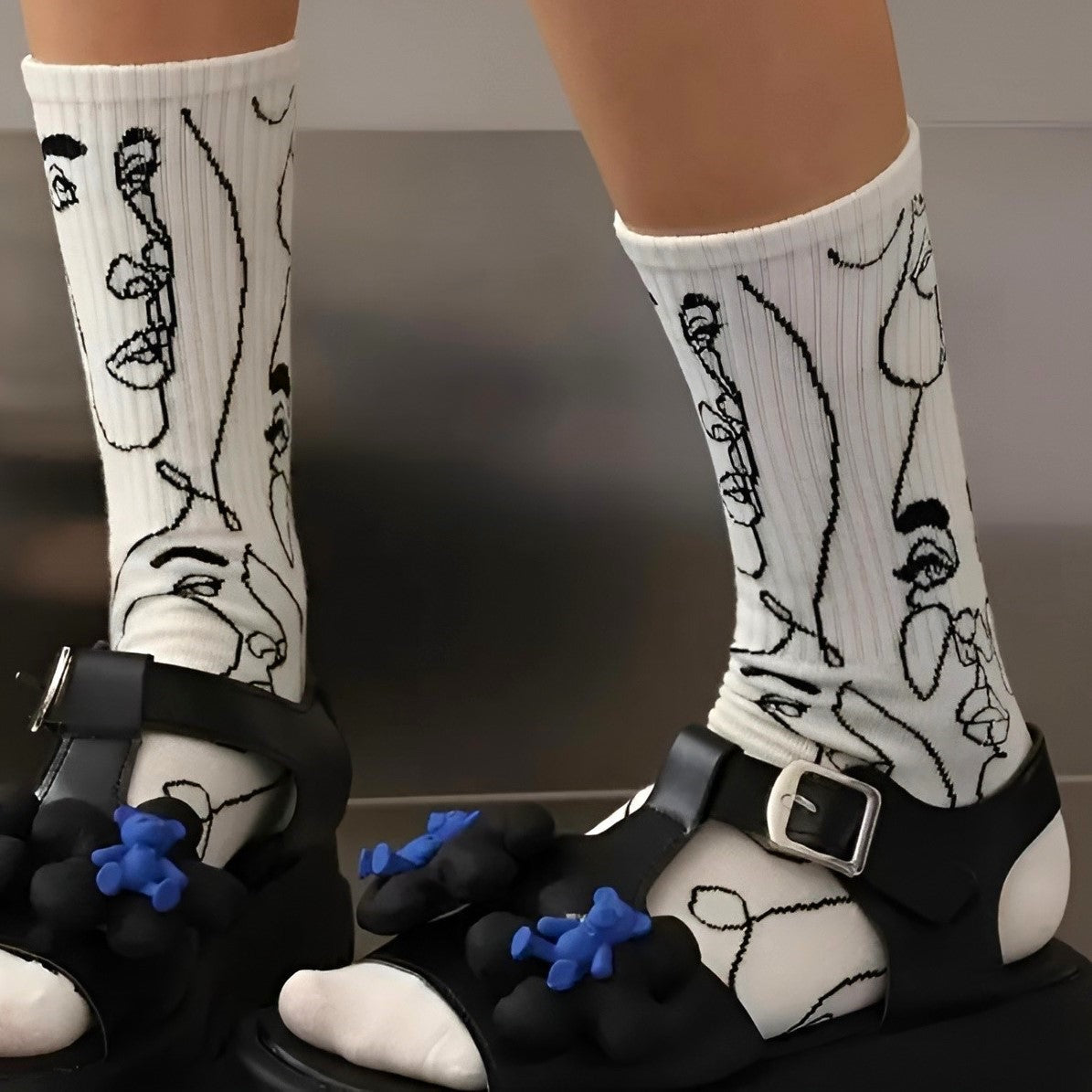 Line Art Cotton Crew - Socks