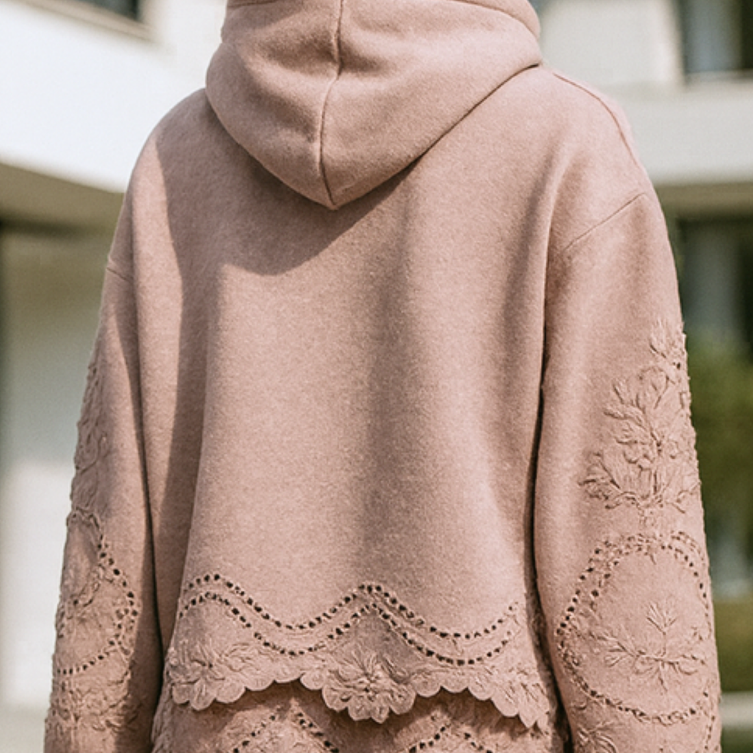 Lucia - Jumper with Lace Details
