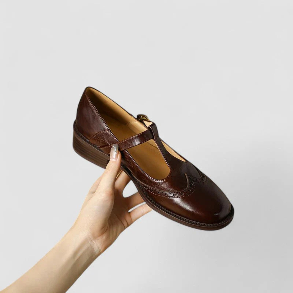 Livia - Classic Leather Sandals