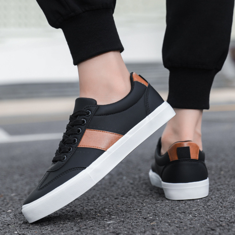 Grayson Leather Low-Top - Sneakers