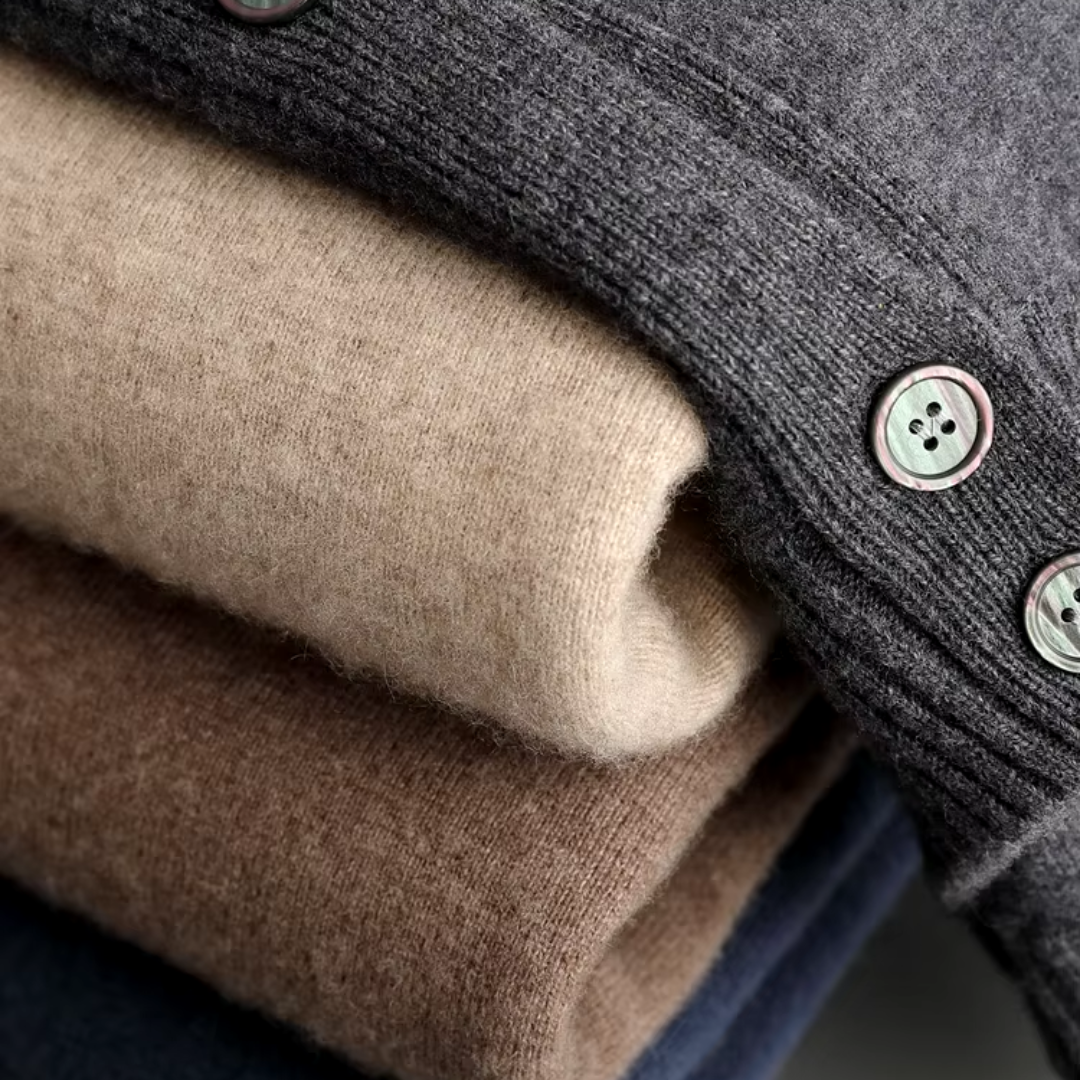 Lightweight Cashmere Knit - Cardigan