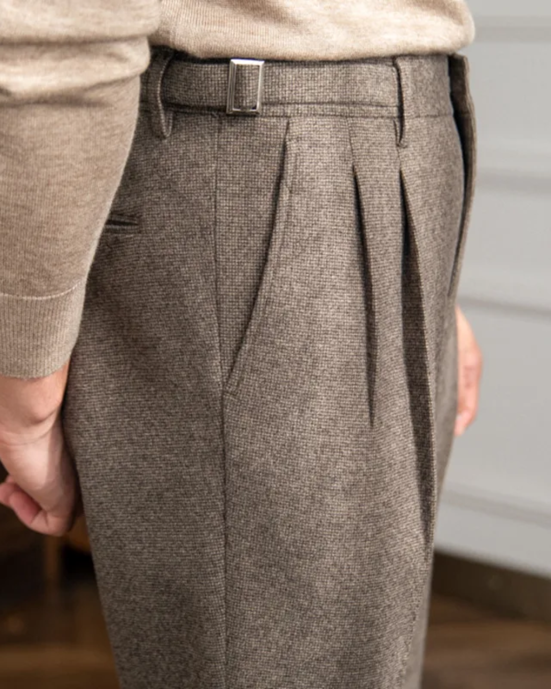 Crowned High-Waist Tailored - Trousers