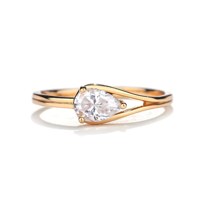 Simple 1.0ct Pear Cut 14K Rose Gold Plated Moissanite Ring Shine of Diamond