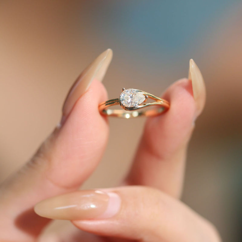 Simple 1.0ct Pear Cut 14K Rose Gold Plated Moissanite Ring Shine of Diamond
