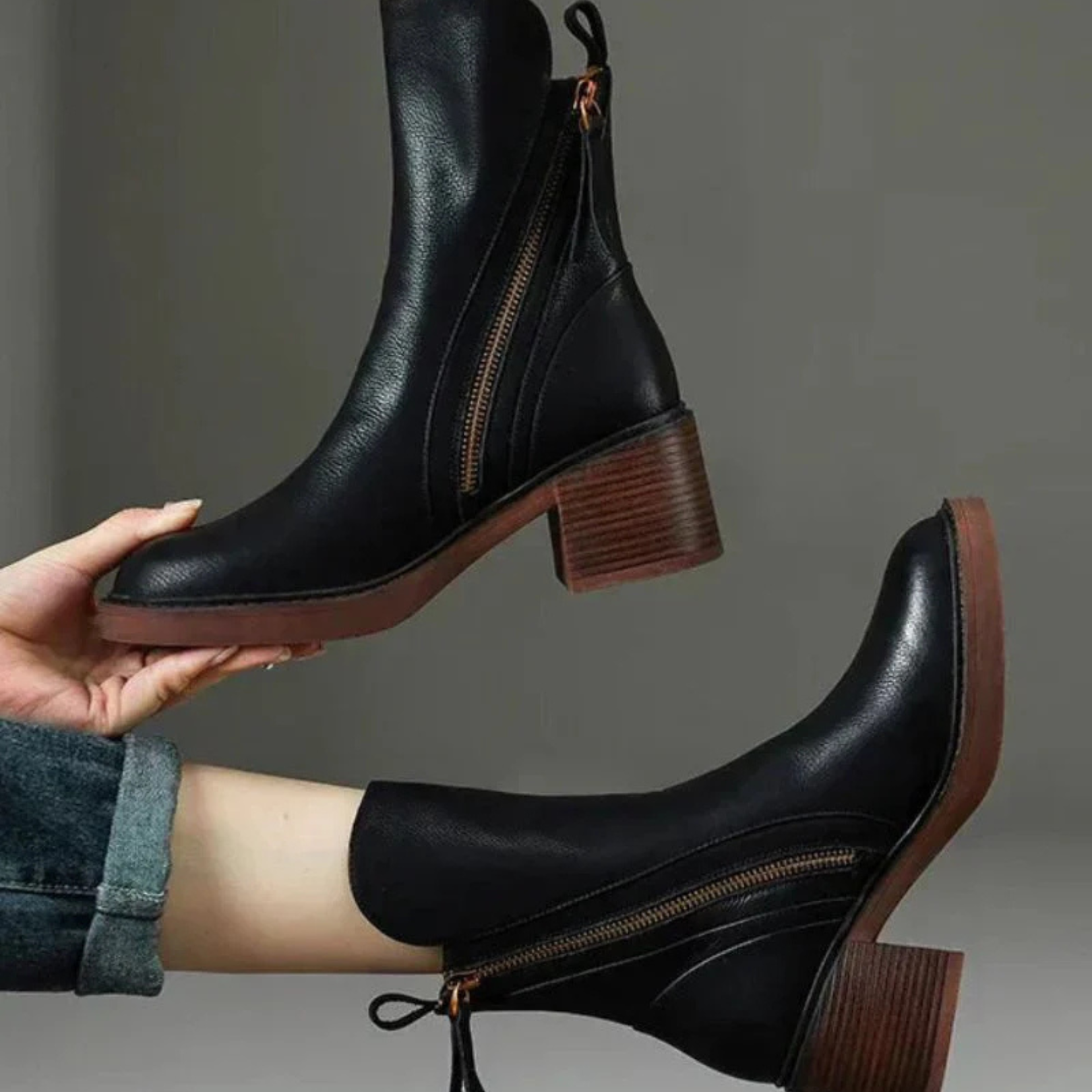 Val | Elegant Black Leather Boots
