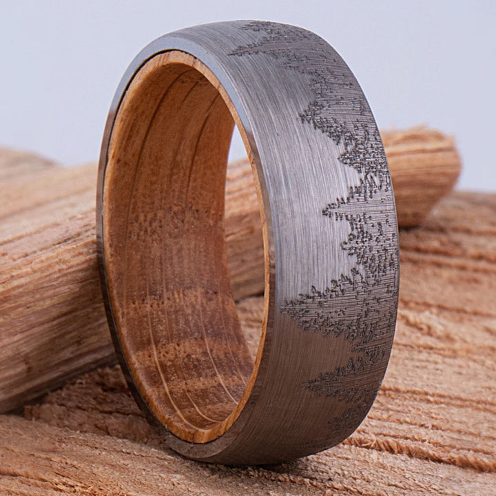Forest Tungsten Men's Ring with Whiskey Barrel Juluro