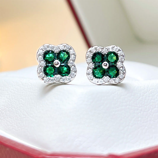 Clover Design Sapphire Stud Earrings in Sterling Silver shine of diamond