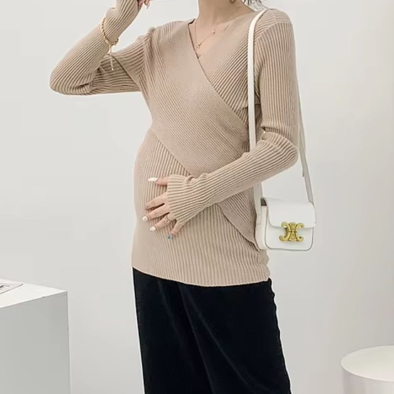 Ribbed Maternity Pullover - Sweater