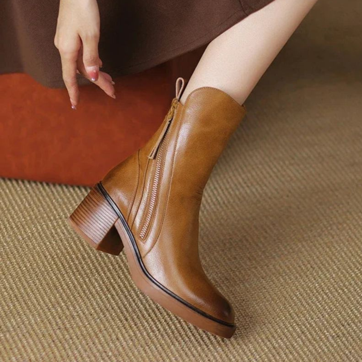 Val | Elegant Black Leather Boots