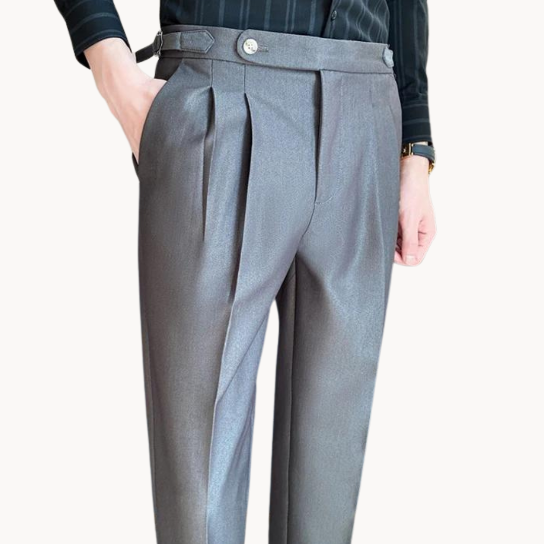 Everyday Essential Relaxed Fit - Trousers