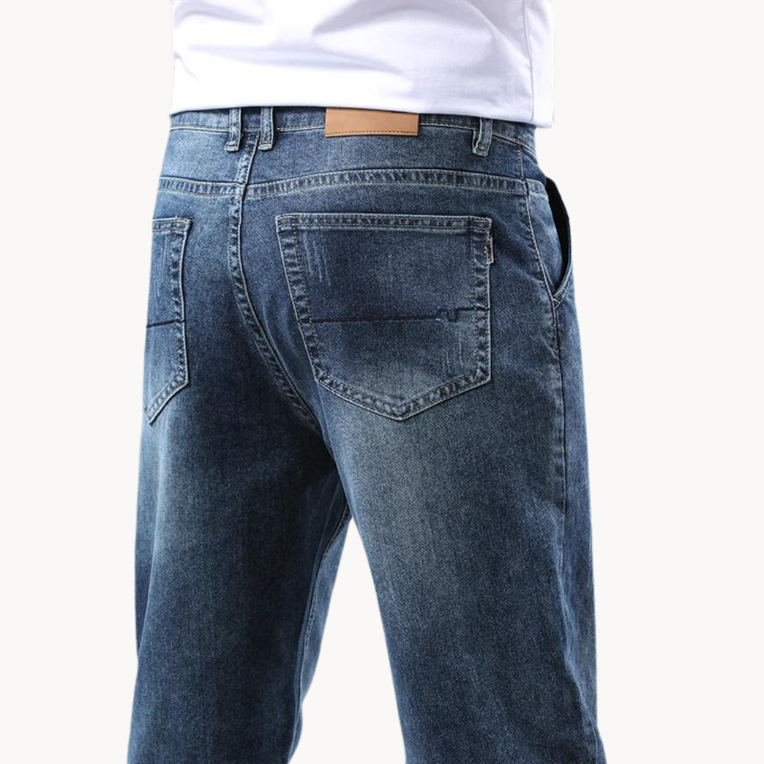 Relaxed Straight Leg - Jeans