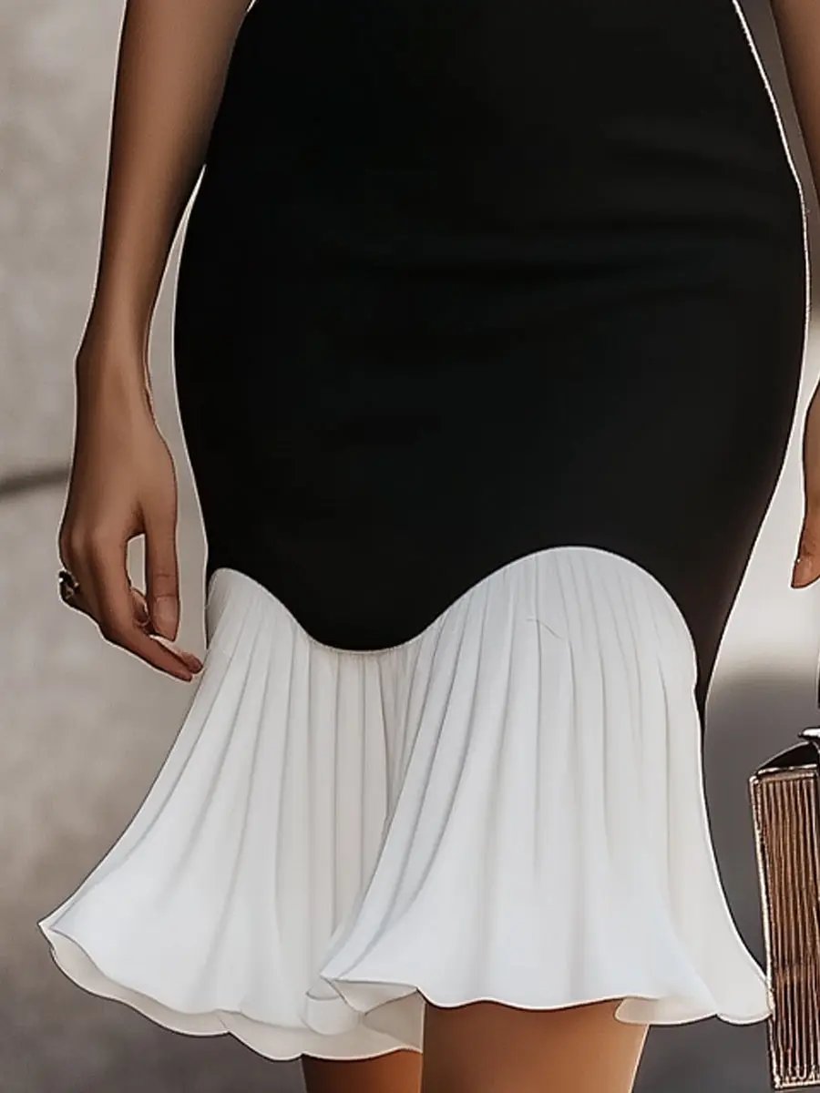 Elegant Black and White High-Neck Colorblock - Midi Dress CASA LARO