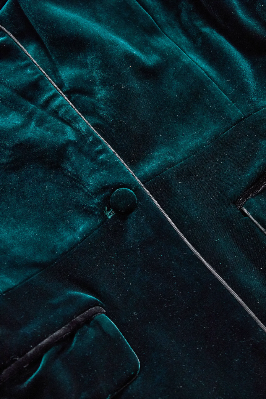 Emerald Velvet with Satin Lapels & Rose Embroidery - Blazer CAAYWORLD