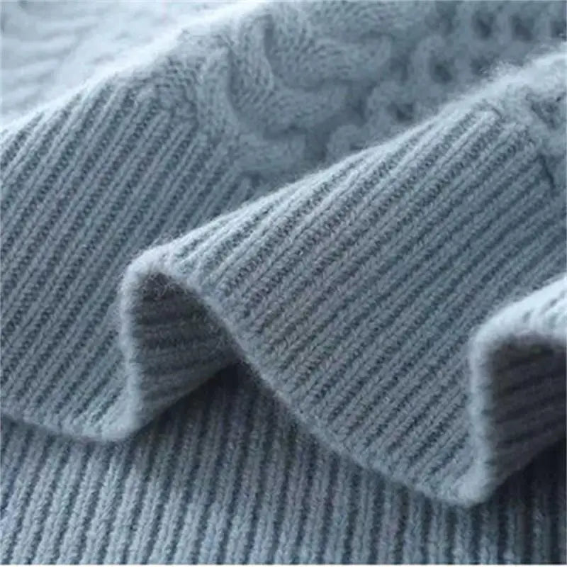 Classic Turtleneck - Sweater
