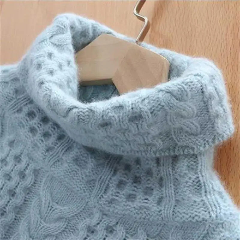 Classic Turtleneck - Sweater