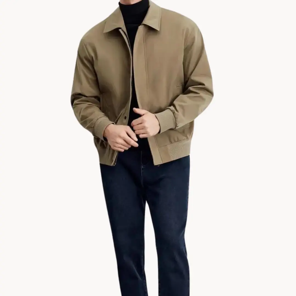 I don’t have details about fabric, color, or style — would you like a specific variant? Meanwhile, here are concise, SEO-friendly options you can pick from:

- Lightweight Waterproof Hooded - Jacket
- Insulated Packable Puffer - Jacket
- Technical Softshe CASA LARO