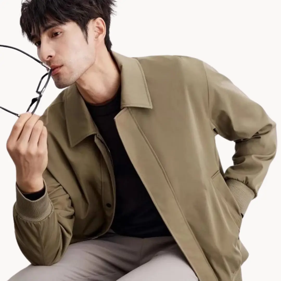 I don’t have details about fabric, color, or style — would you like a specific variant? Meanwhile, here are concise, SEO-friendly options you can pick from:

- Lightweight Waterproof Hooded - Jacket
- Insulated Packable Puffer - Jacket
- Technical Softshe CASA LARO