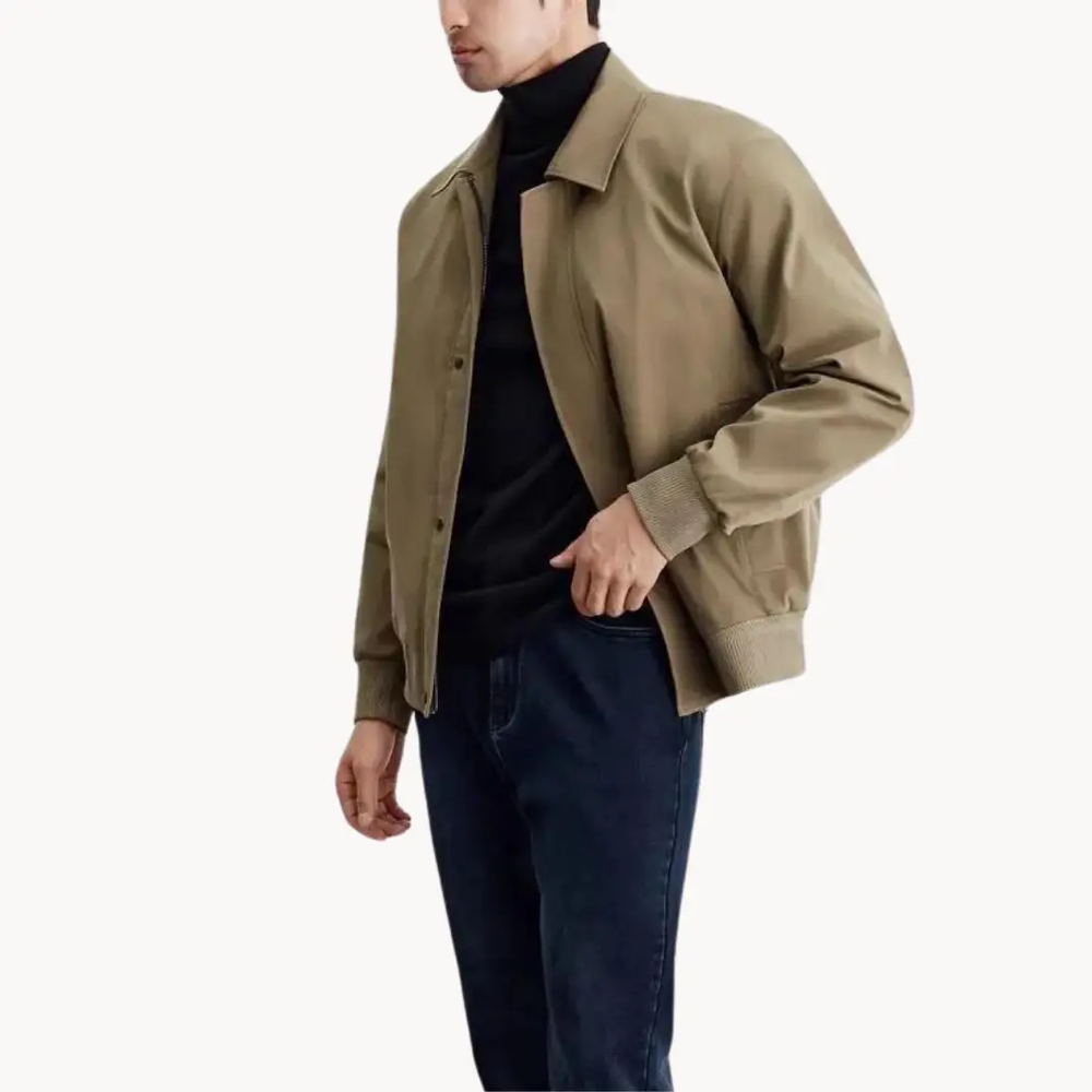 I don’t have details about fabric, color, or style — would you like a specific variant? Meanwhile, here are concise, SEO-friendly options you can pick from:

- Lightweight Waterproof Hooded - Jacket
- Insulated Packable Puffer - Jacket
- Technical Softshe CASA LARO