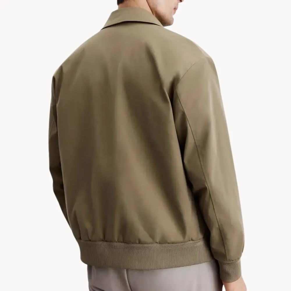 I don’t have details about fabric, color, or style — would you like a specific variant? Meanwhile, here are concise, SEO-friendly options you can pick from:

- Lightweight Waterproof Hooded - Jacket
- Insulated Packable Puffer - Jacket
- Technical Softshe CASA LARO