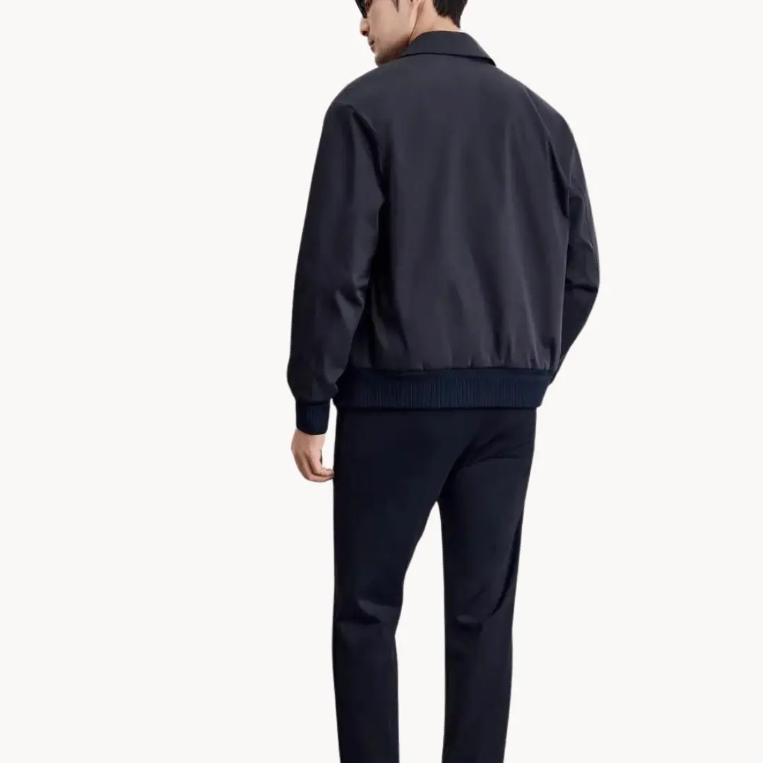 I don’t have details about fabric, color, or style — would you like a specific variant? Meanwhile, here are concise, SEO-friendly options you can pick from:

- Lightweight Waterproof Hooded - Jacket
- Insulated Packable Puffer - Jacket
- Technical Softshe CASA LARO