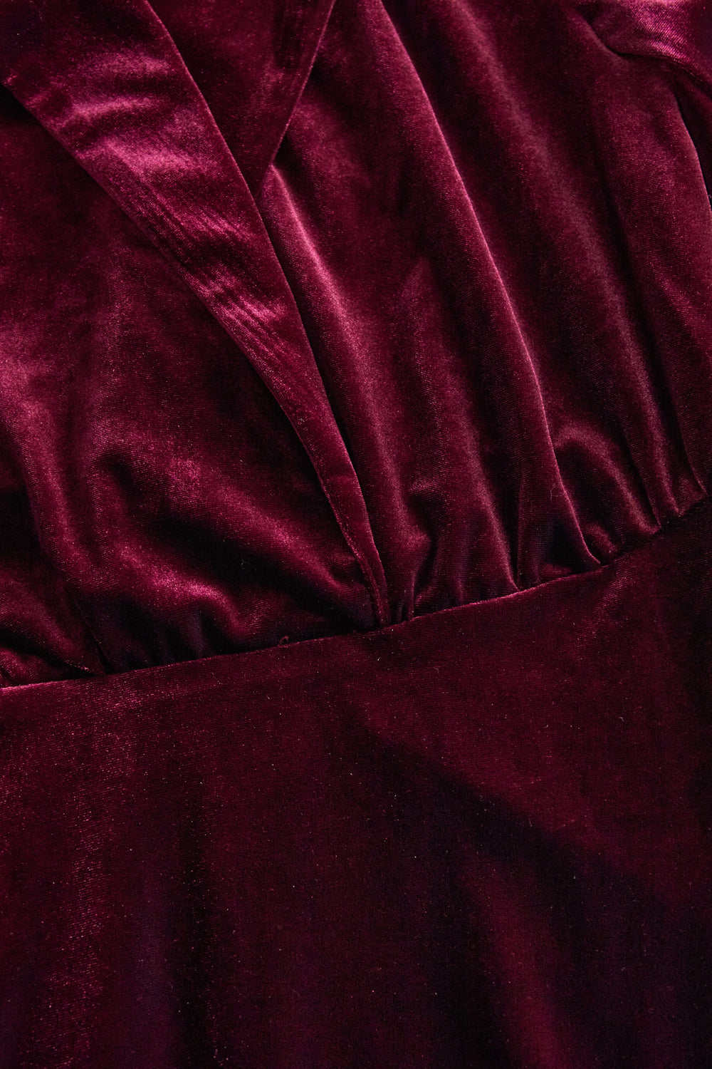 Classic Long-Sleeve Velvet Dress with Gold Accents HWT