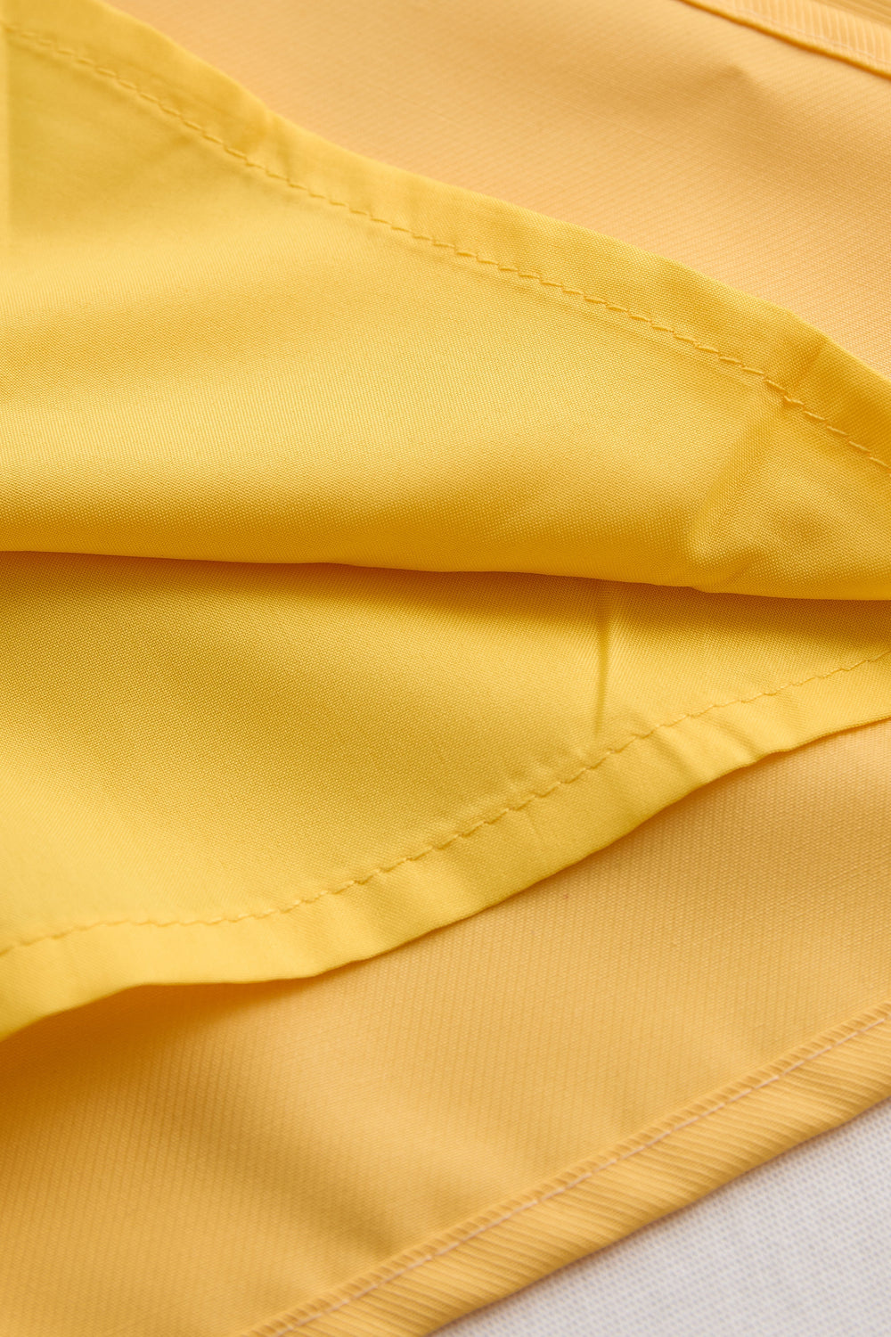 Stylish Sleeveless Halter Blouse with Neck Tie Detail HWT