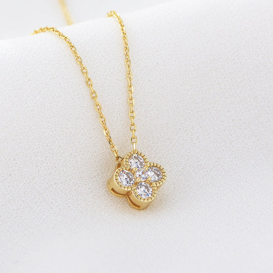 Sweet Four Leaf Clover Design Silver Necklace Shine of Diamond