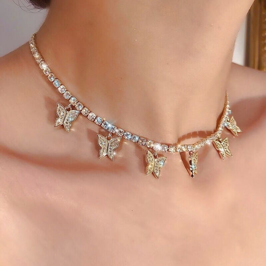 Stunning Butterfly Design Chic Necklace Shine of Diamond