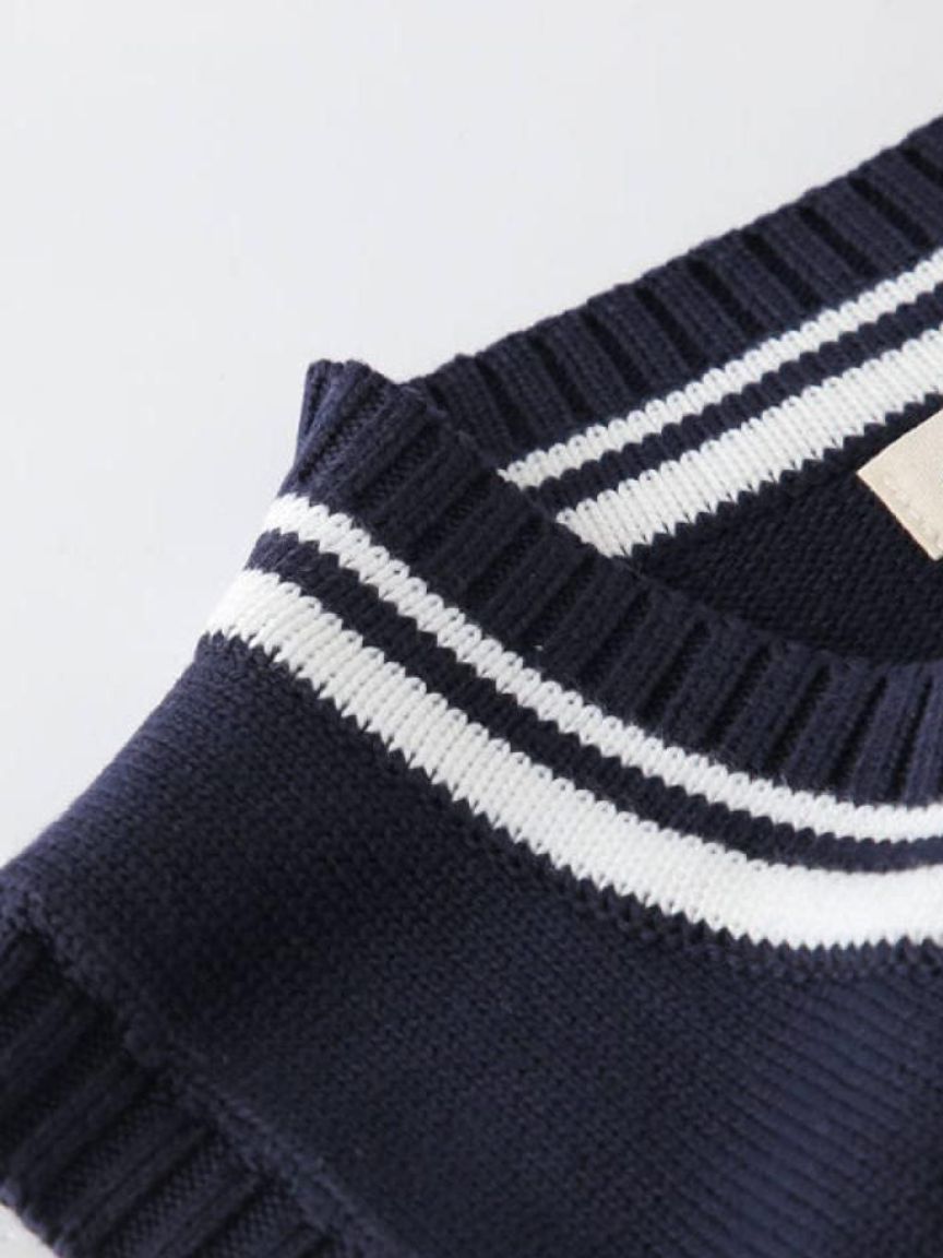 Old Money Essential Knit Vest - Casa  Laro CASA LARO