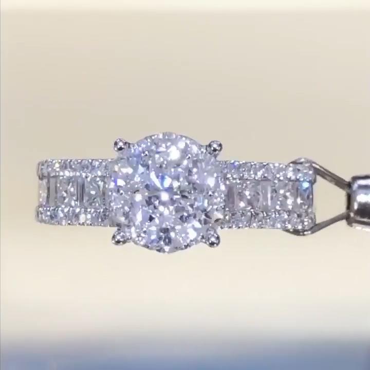 Sale | Stunning Round Cut Sterling Silver Wedding Bridal Set hot