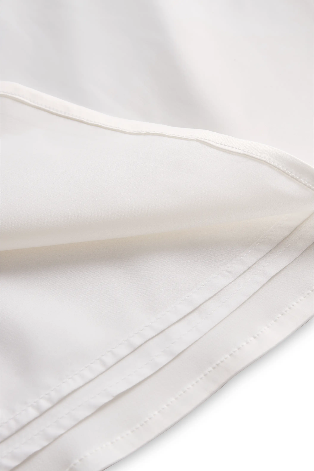 Silky Satin Spaghetti Strap V-Neck - Camisole CASA LARO