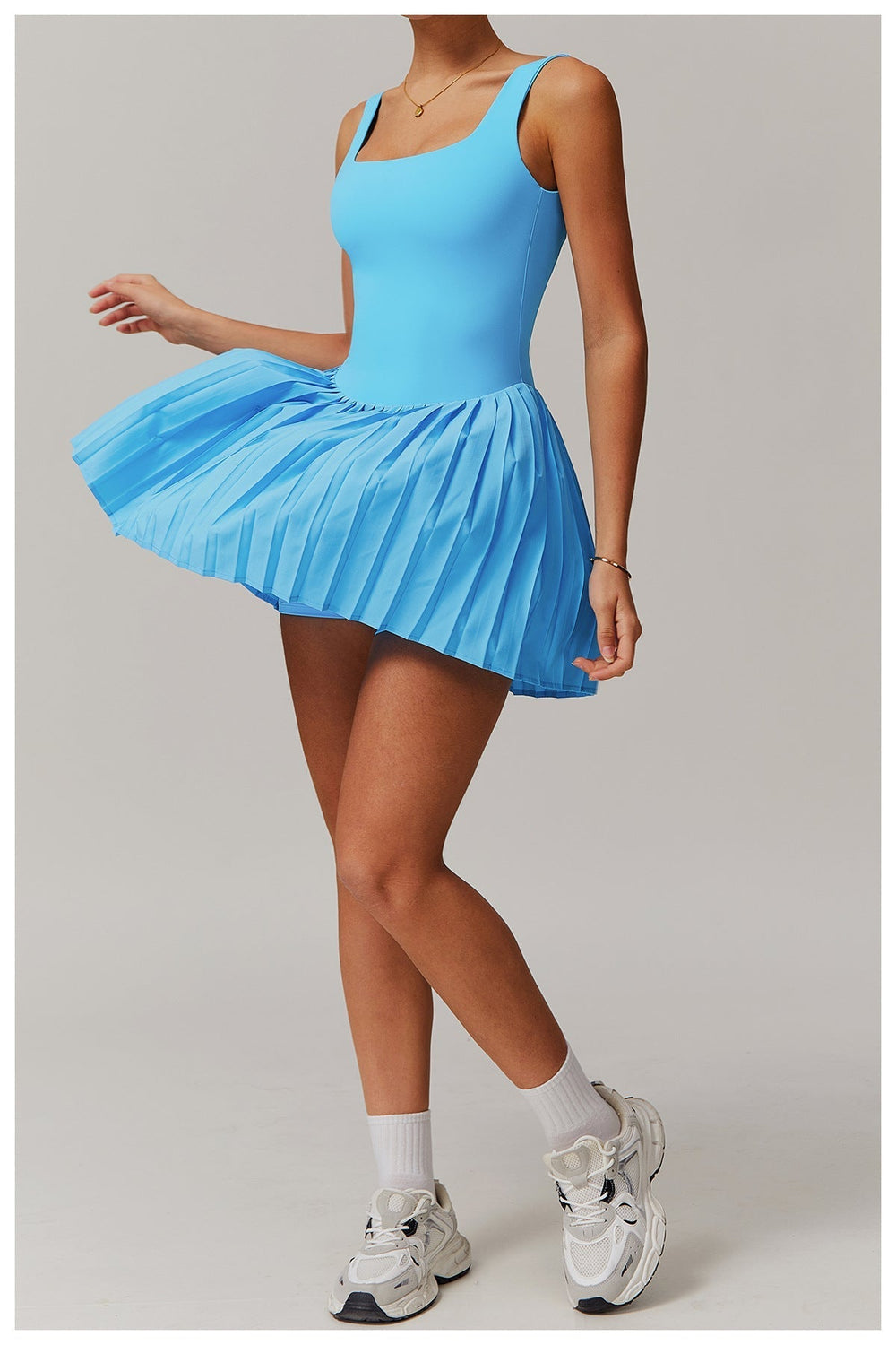 Sporty Pleated - Casual Dress CASA LARO