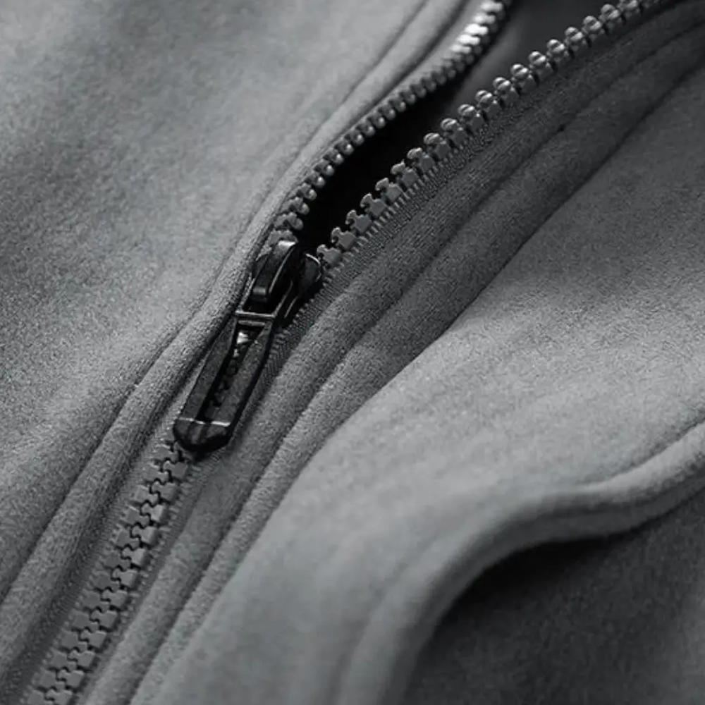 Vistaro Classic - Jacket

Would you like variations with fabric, color, or style (e.g., Lightweight, Quilted, Bomber)? CASA LARO