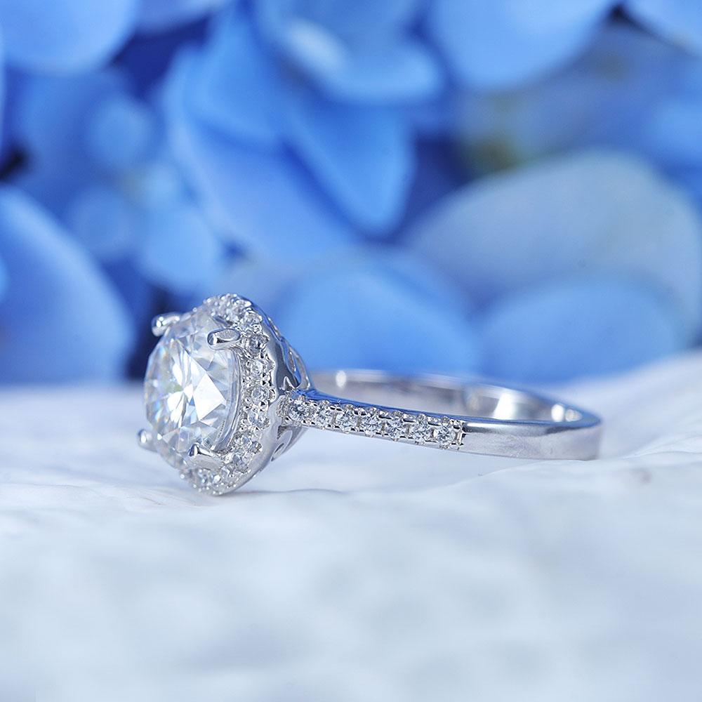 ShineofDiamond Classic Halo Design Round Cut Moissanite Ring Shine of Diamond