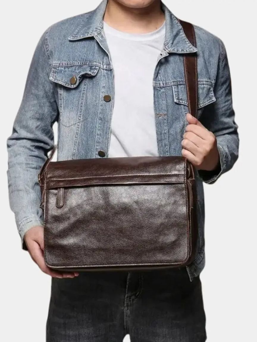 Classic Messenger Leather Bag - Casa  Laro CASA LARO