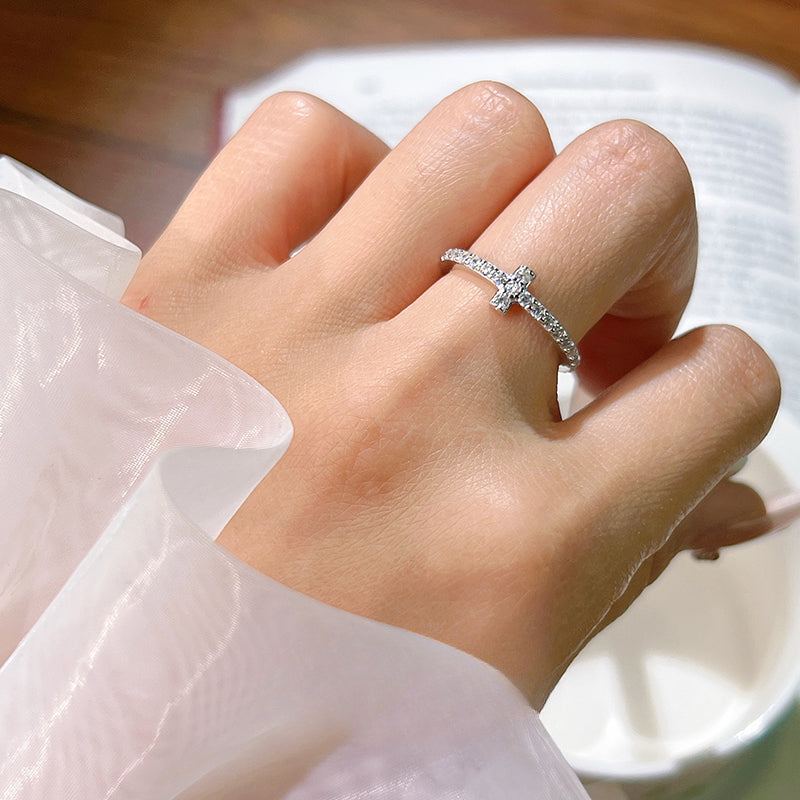 Simple Cross Design Sterling Silver Band Shine of Diamond