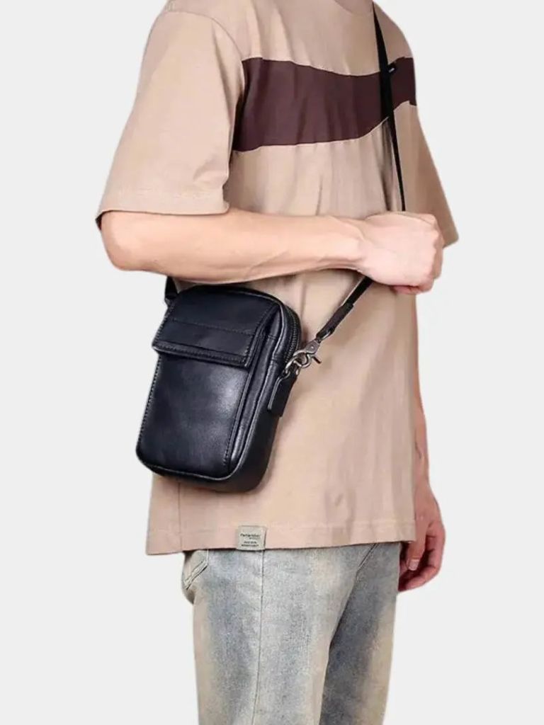 Essential Small Leather Shoulder Bag - Casa  Laro CASA LARO