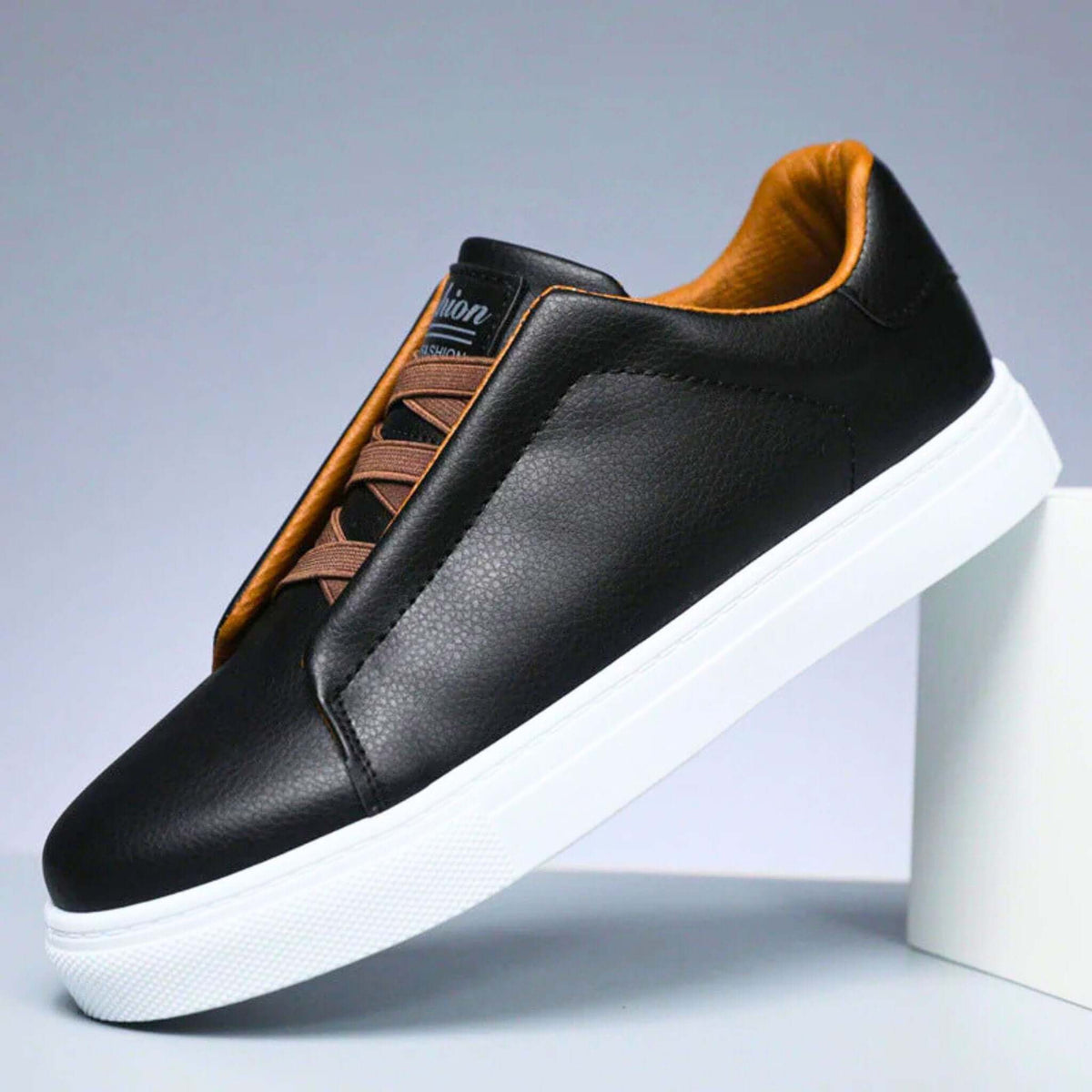 Classic Leather Low-Top - Sneakers